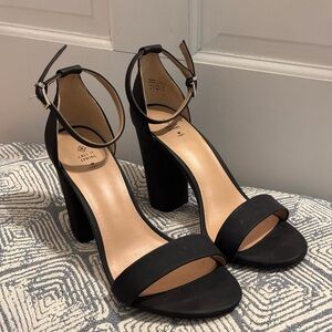 Call It Spring Black Strap Vegan Leather Block-Heel Sandals Size 9